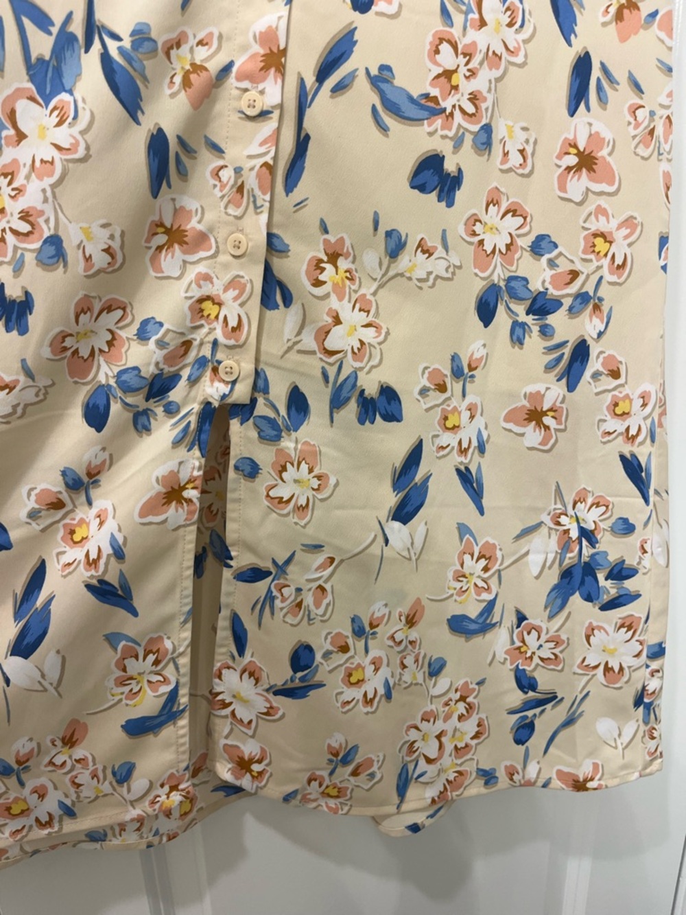 BCBG Spring Floral Smock Midi Dress V Neck Buttons Floral Print Chic Womens Sz 4 - Picture 7 of 11